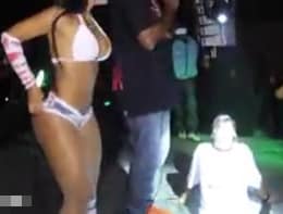 funkeira derlane silva gostosa pelada