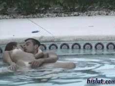 transa na piscina fudendo no piscinão