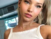 Dove Cameron nua em Sex Tape pelada