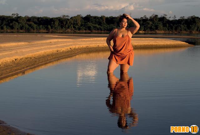 fluvia lacerda plus size pelada